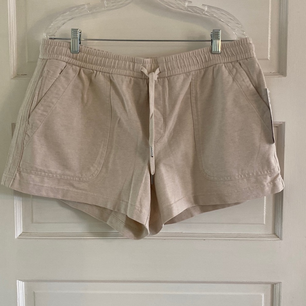 Athleta Farallon Short NWT 16